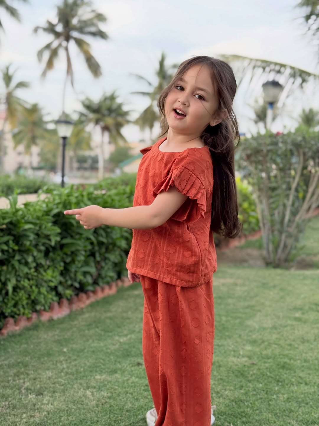 Avelin Chikankari Co-Ord Set